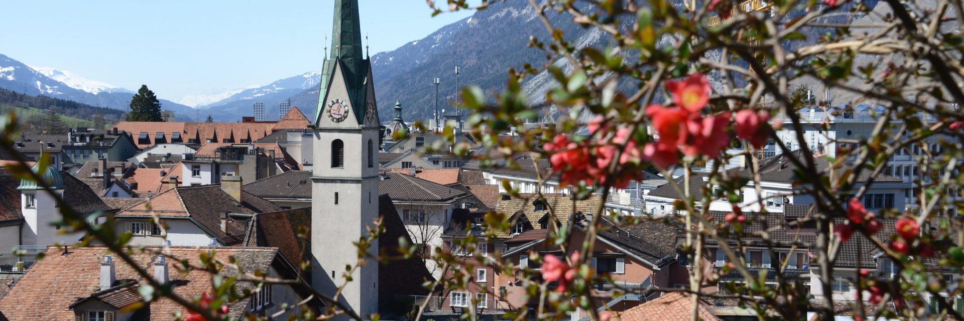 Regula, Frühling, Kirchen